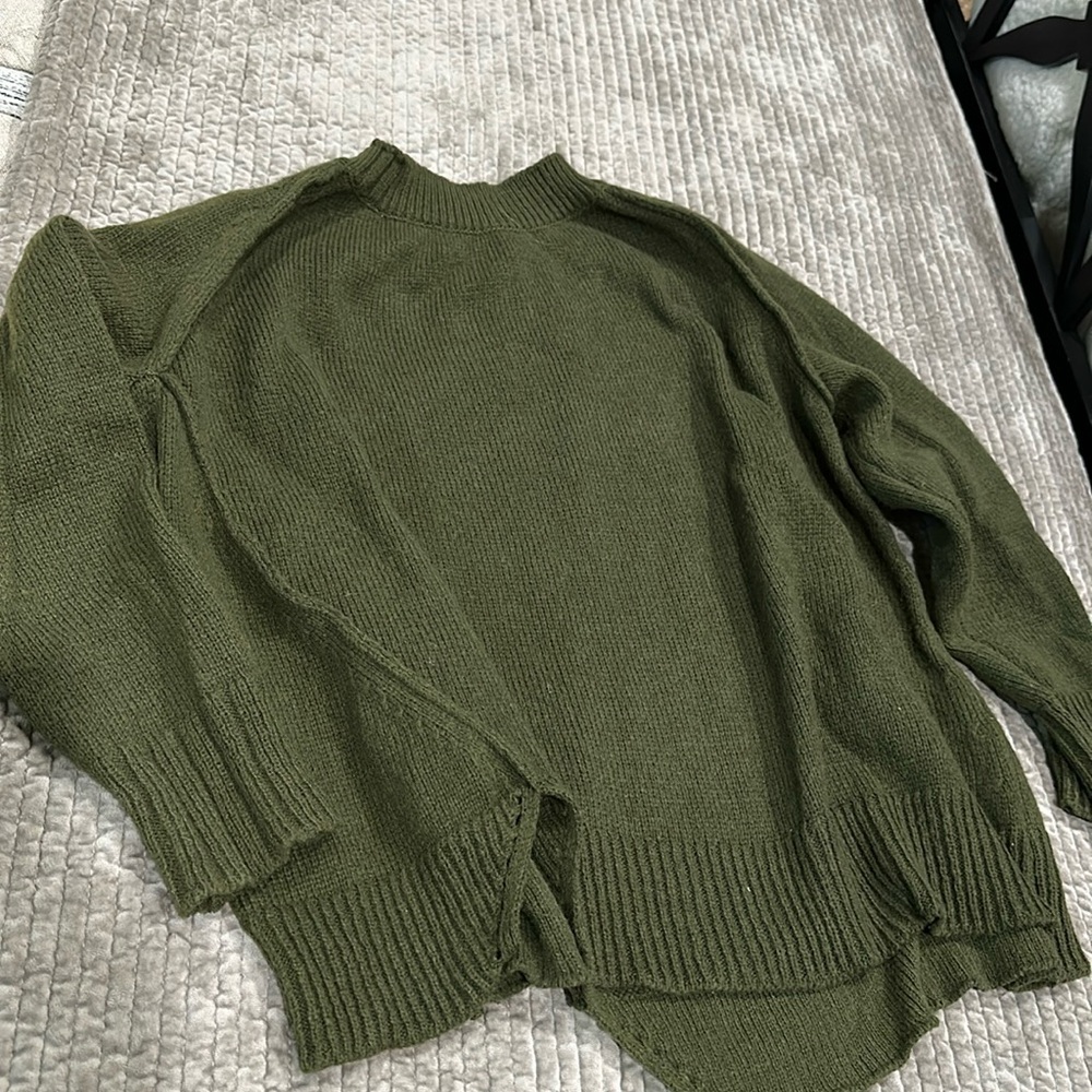 Heimish Boutique Sweater Nwot- S/M